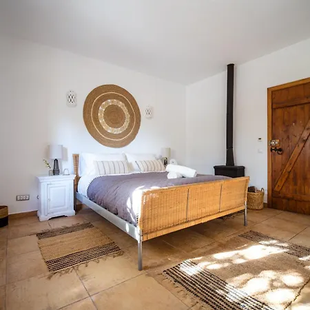 Rustic Charm For Groups At Orange Grove Farm * Lagos
