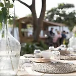 Rustic Charm For Groups At Orange Grove Farm Semesterbostad