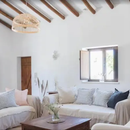 Rustic Charm For Groups At Orange Grove Farm *