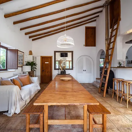 Rustic Charm For Groups At Orange Grove Farm * 拉哥斯