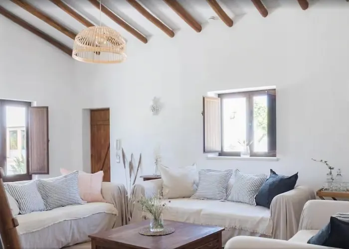 Rustic Charm For Groups At Orange Grove Farm *